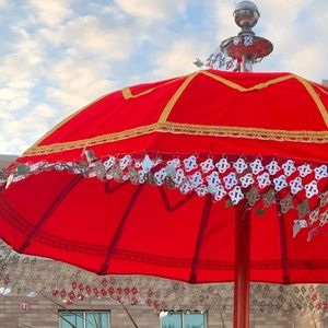 Meet your Posher, Vini